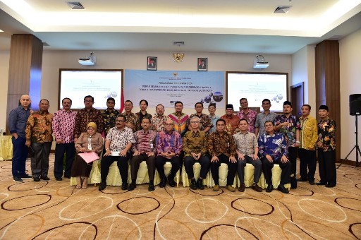 Sekda Inhil Ikuti FGD Transparansi DBH di Batam